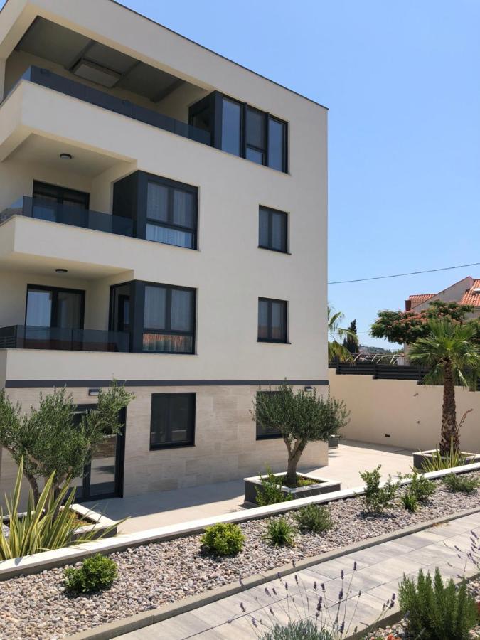 Apartments Villa 19 Подстрана Екстериор снимка